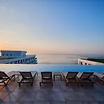 Tropical - Spa&pool In Infinity