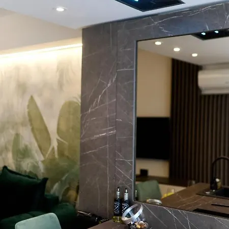 Tropical - Spa&pool In Infinity Mamaia