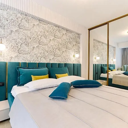 Tropical - Spa&pool In Infinity Mamaia